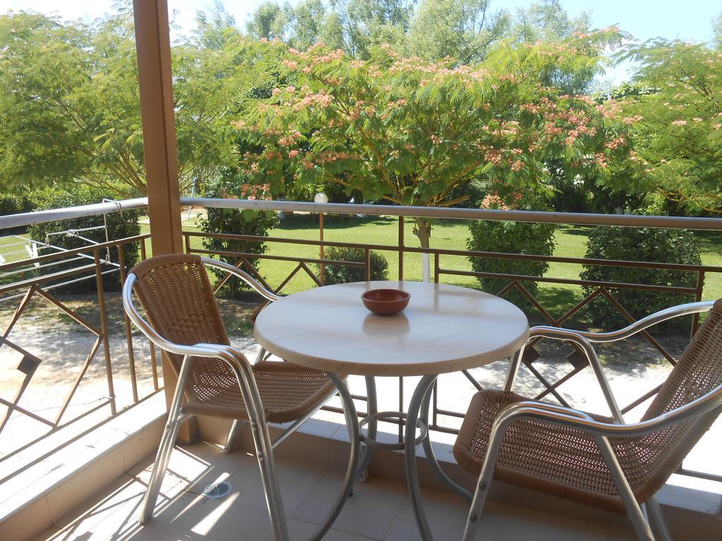 Zisis Garden Studios Ioannina Exterior foto