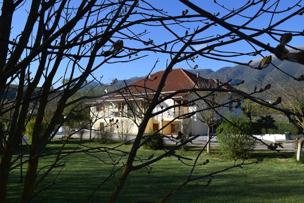 Zisis Garden Studios Ioannina Exterior foto