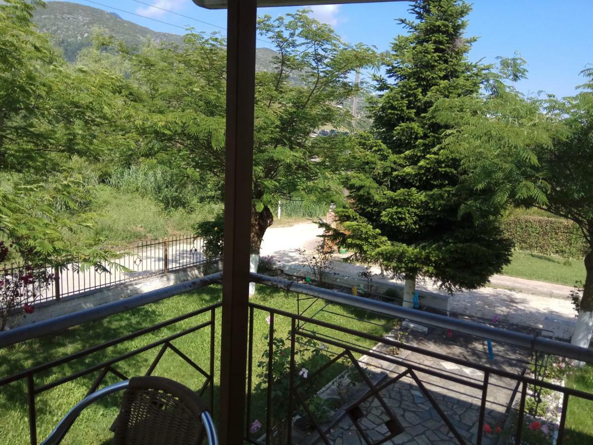 Zisis Garden Studios Ioannina Exterior foto